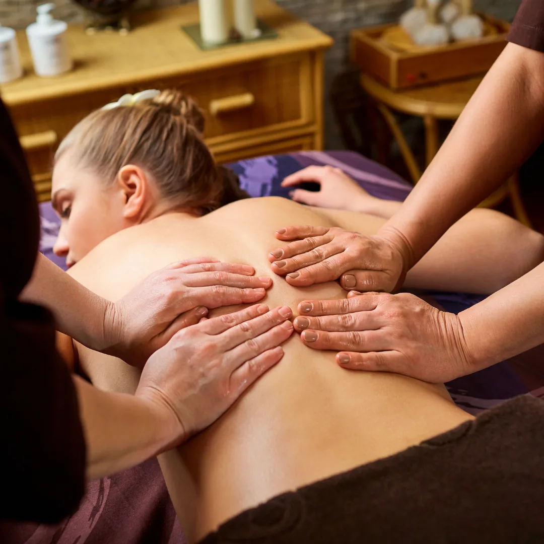 4 Hand Massage at Loulou Asfar Spa